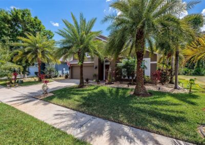 4877 WATERSIDE POINTE Circle – $550,000